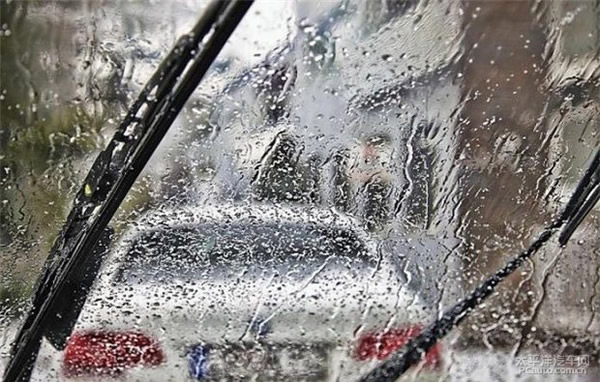 科目二、科目三遇到下雨天應(yīng)該怎樣做？考試順利會(huì)通過