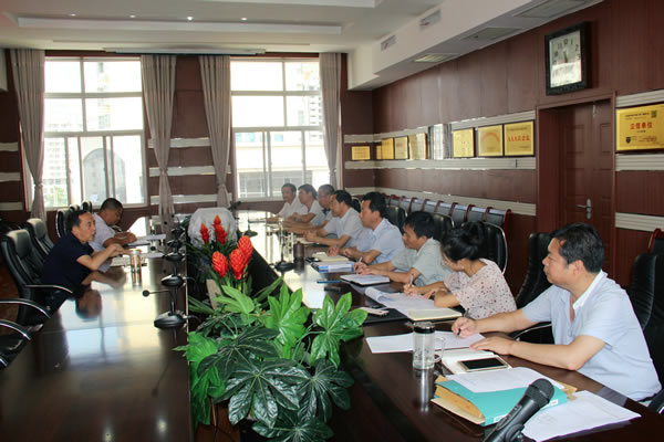 隴運(yùn)集團(tuán)公司黨委召開加強(qiáng)黨風(fēng)廉政建設(shè)，全面從嚴(yán)治黨落實(shí)主體責(zé)任專題會(huì)議