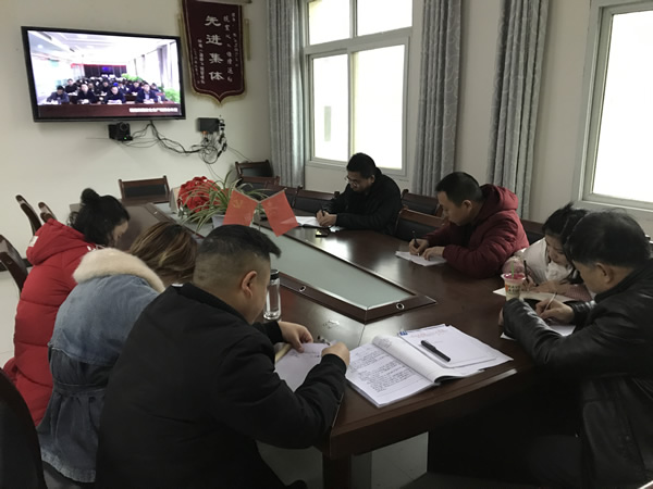 隴運集團公司黨委組織開展黨課輔導和理論學習中心組(擴大)學習教育活動