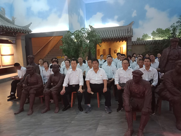 隴運集團公司黨委開展“不忘初心、牢記使命”紀念建黨98周年主題黨日活動