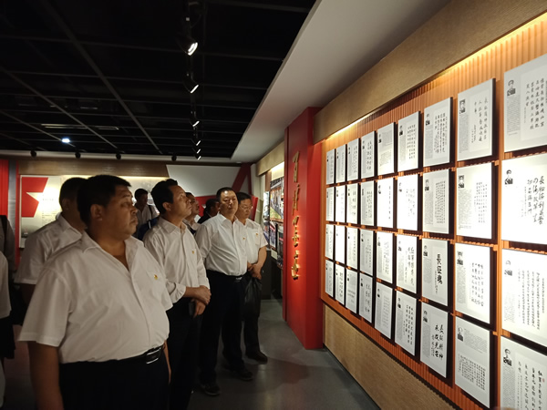 隴運集團公司黨委開展“不忘初心、牢記使命”紀念建黨98周年主題黨日活動