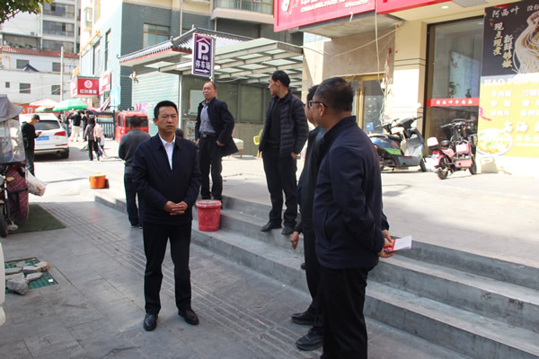 聚焦民生辦實事 優(yōu)化公交惠民生——隴運集團黨委書記、董事長馬明喜調(diào)研新開通公交線路